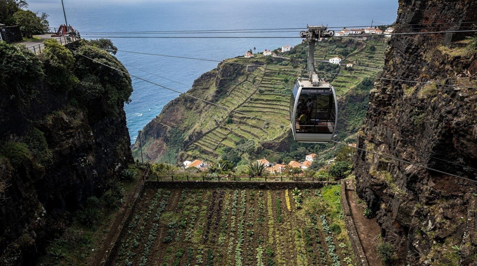 Achadas da Cruz Cable Car