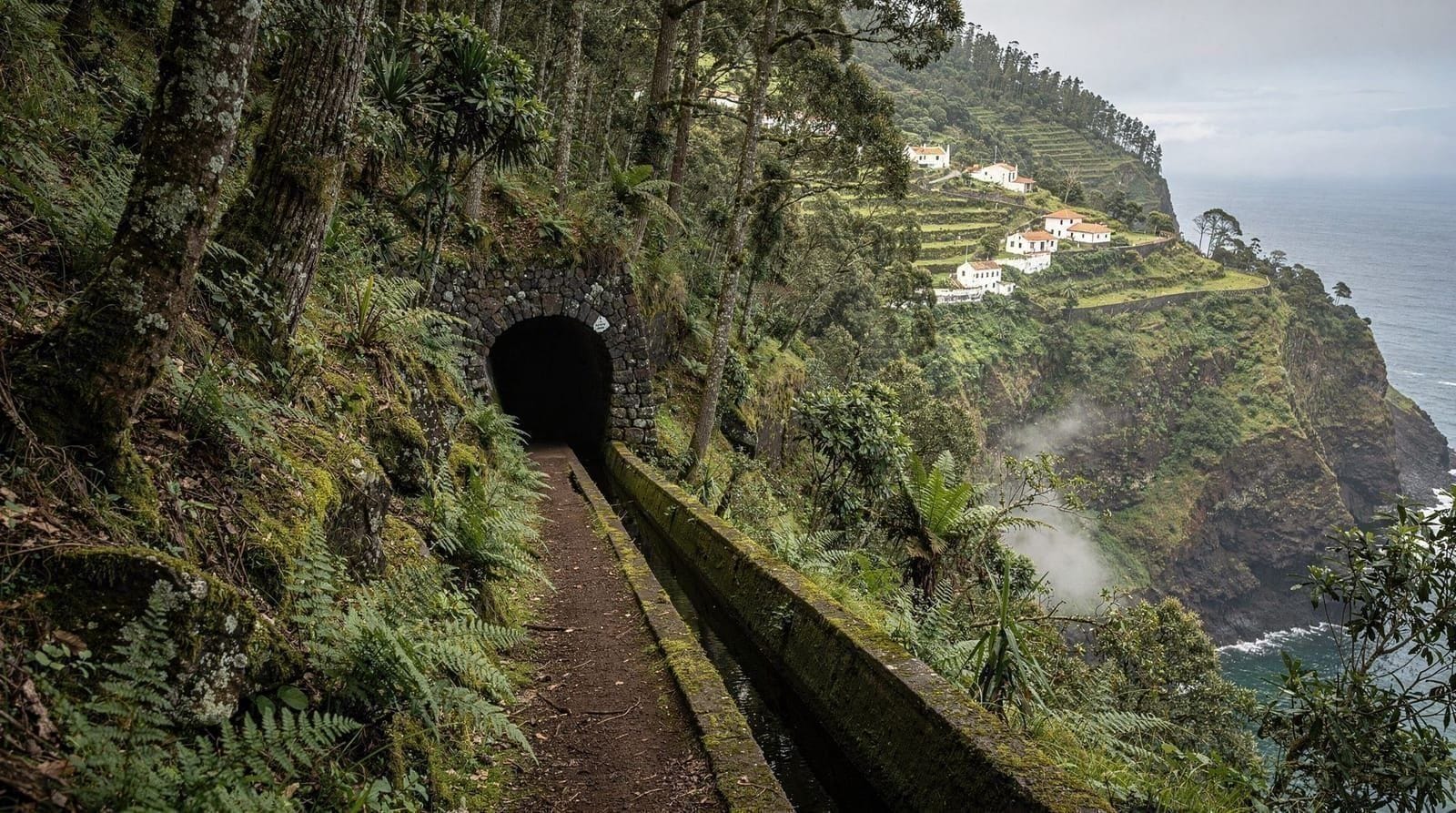 Levada do Caldeirão Verde: The Long Way Through the Tunnels