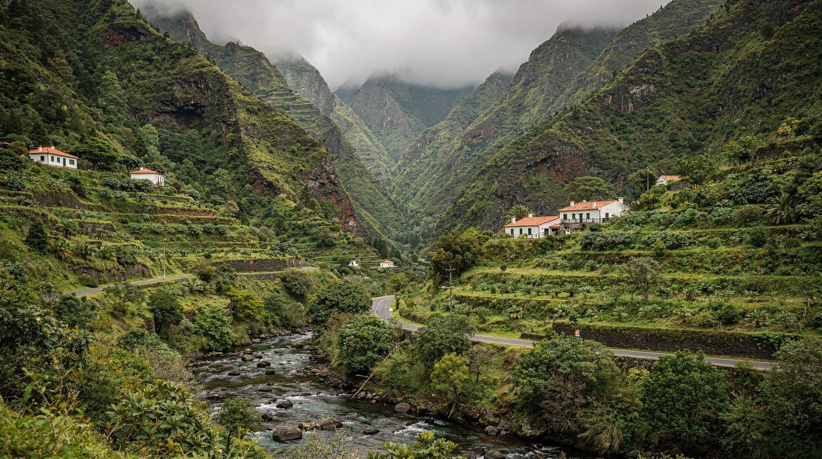 Serra de Água & the Encumeada Road