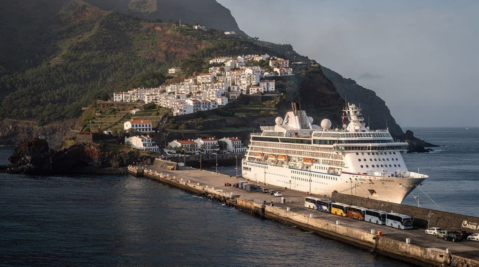 A Cruise Day in Madeira: Funchal, Monte and Cabo Girão